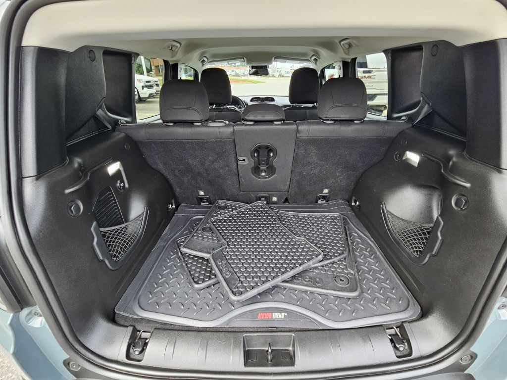 2016 Jeep Renegade Image 20