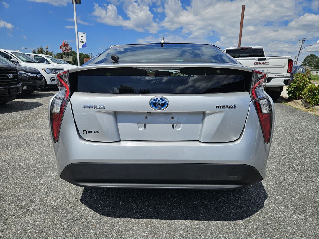 2016 Toyota Prius Image 4