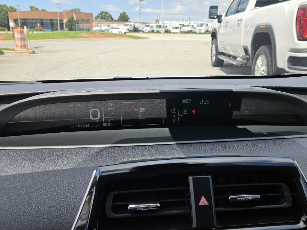 2016 Toyota Prius Image 13