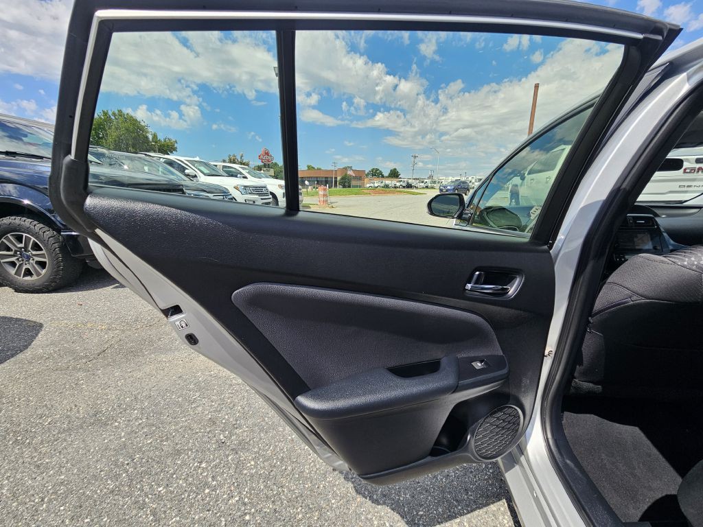 2016 Toyota Prius Image 19