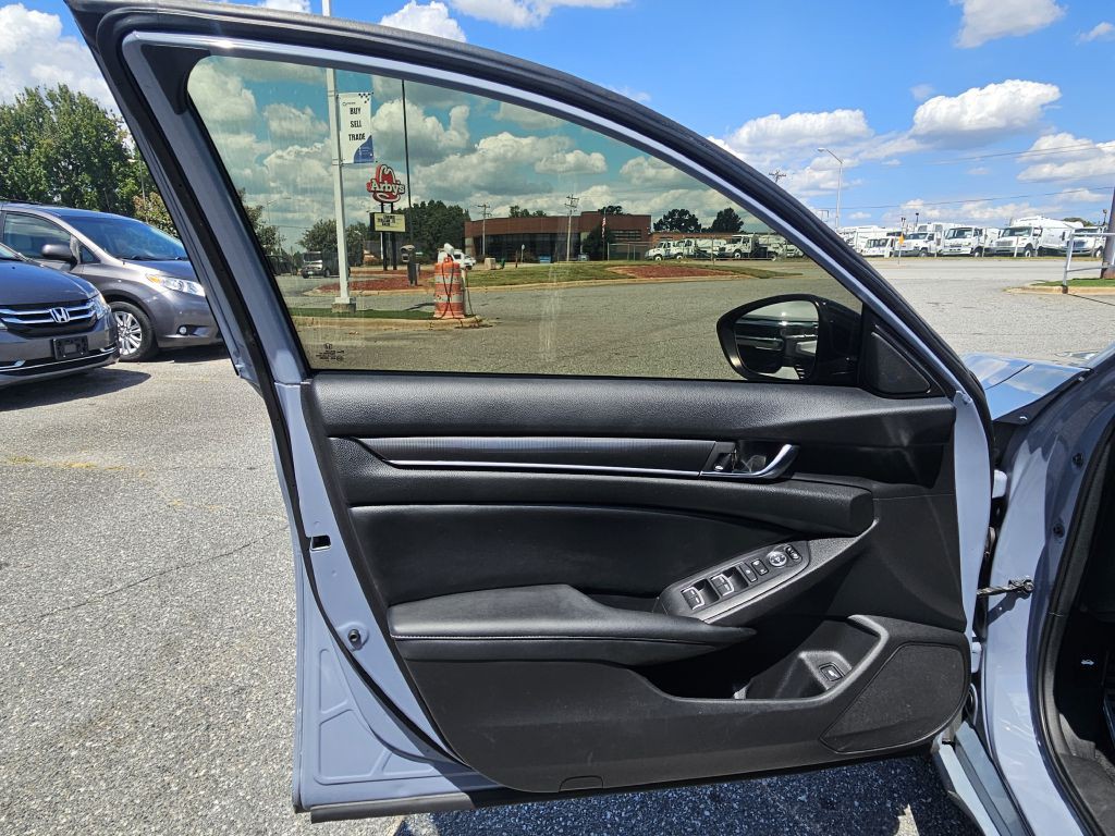 2022 Honda Accord Image 10
