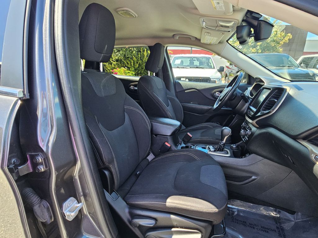 2015 Jeep Cherokee Image 23