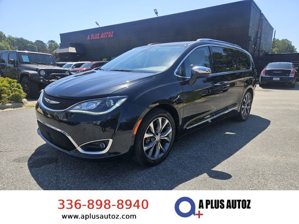 2014 Toyota Sienna Image 1