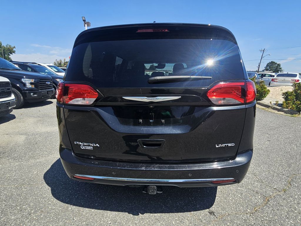 2014 Toyota Sienna Image 4