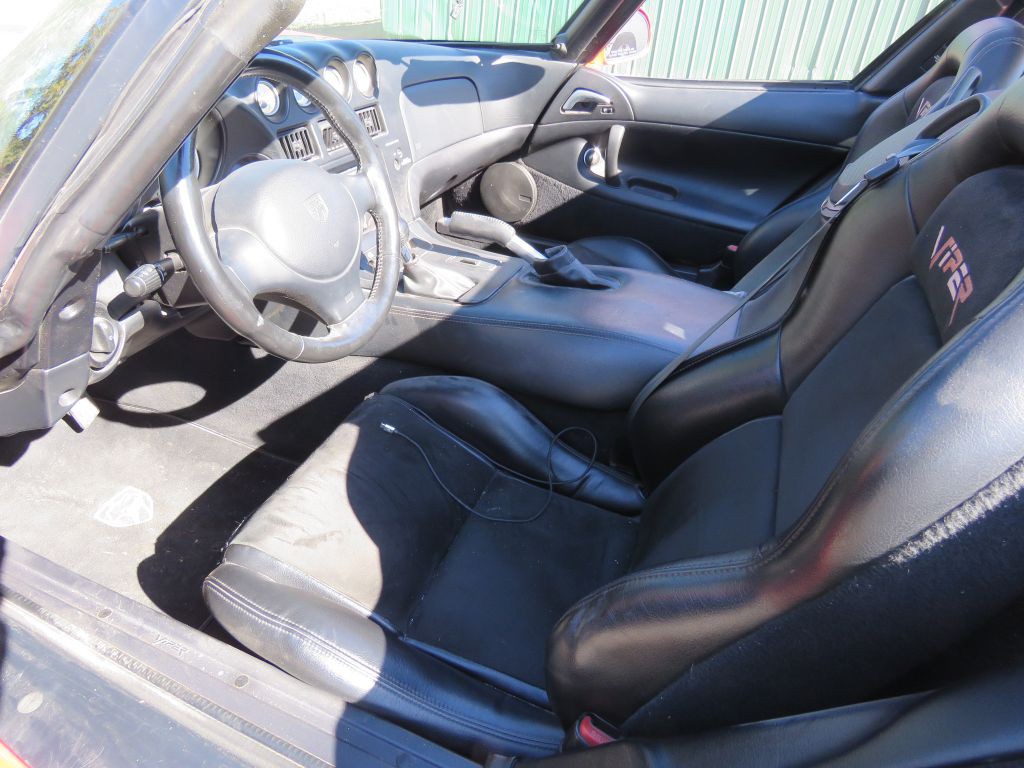 2000 Dodge Viper Image 10