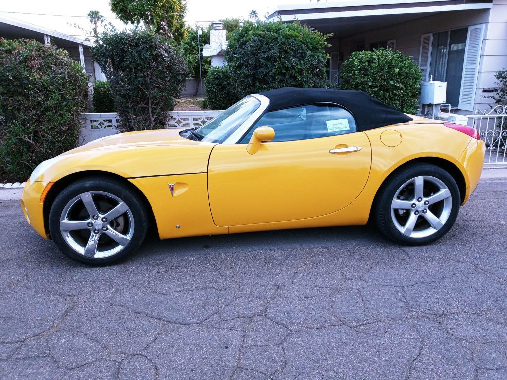 2006 Pontiac Solstice Image 1