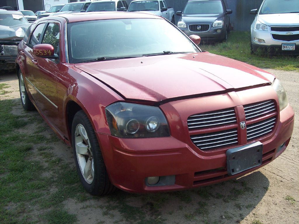 2007 Dodge Magnum Image 4