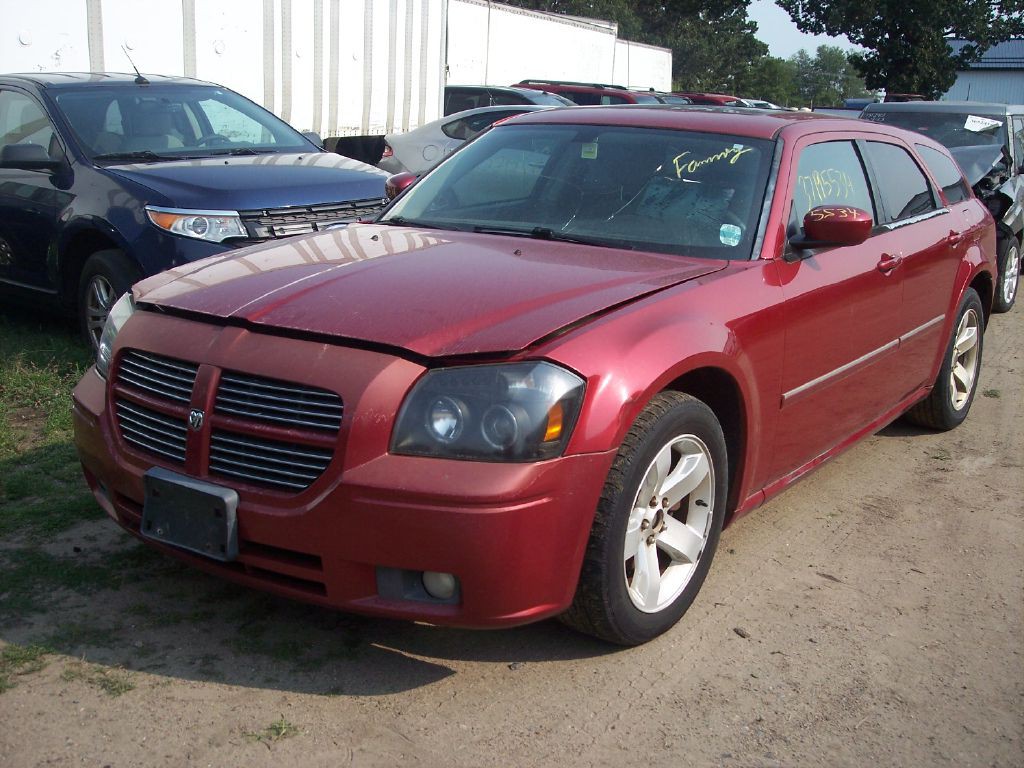 2007 Dodge Magnum Image 7