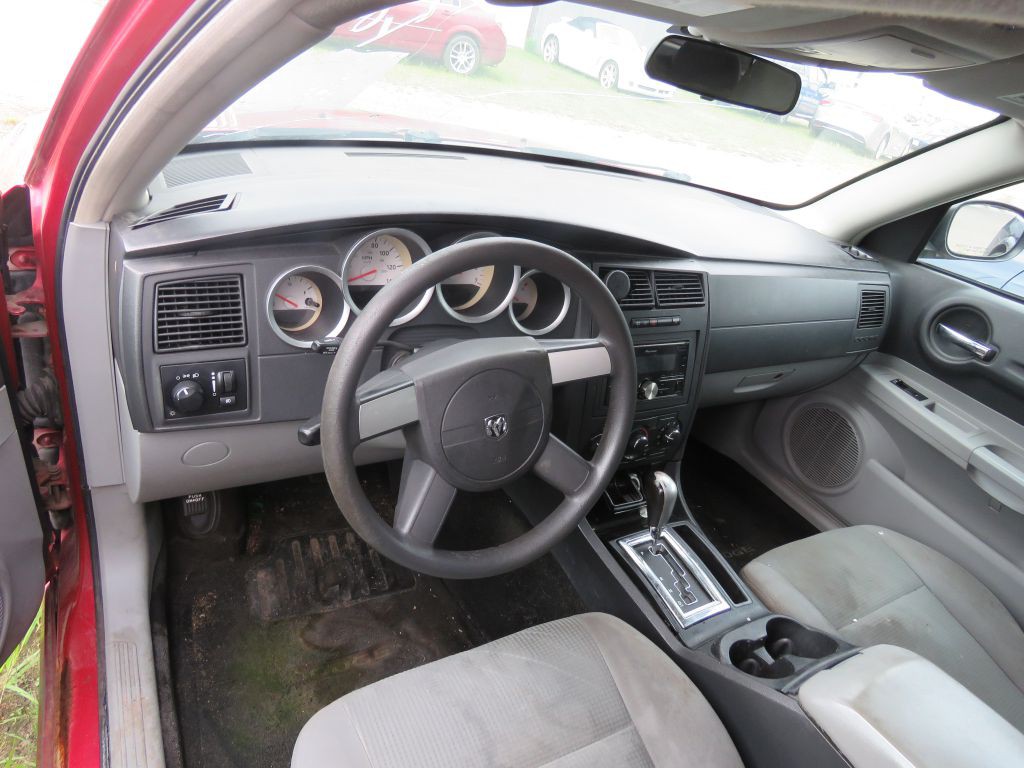 2007 Dodge Magnum Image 10