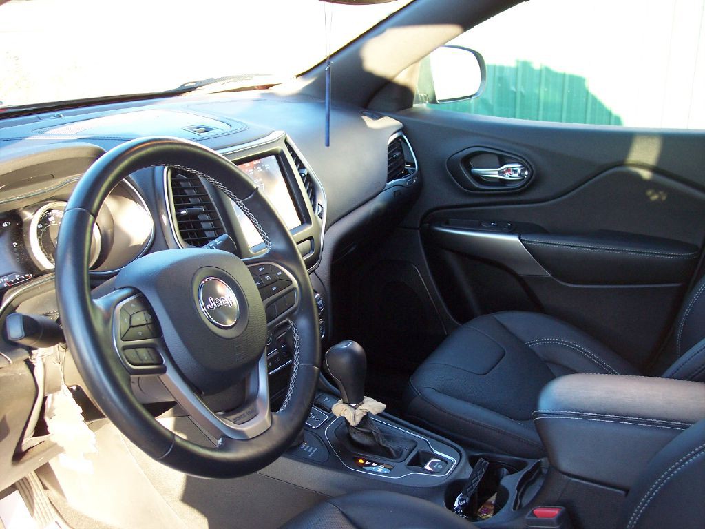 2021 Jeep Cherokee Image 11