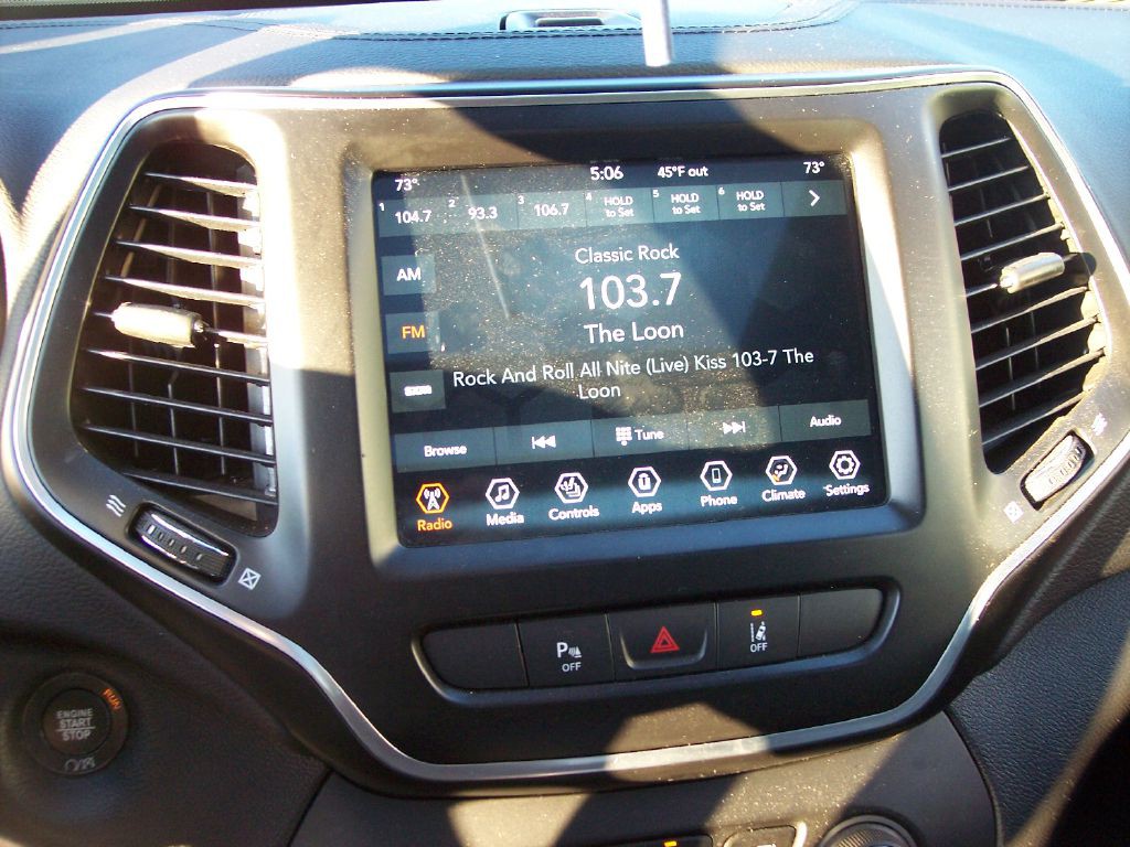 2021 Jeep Cherokee Image 12