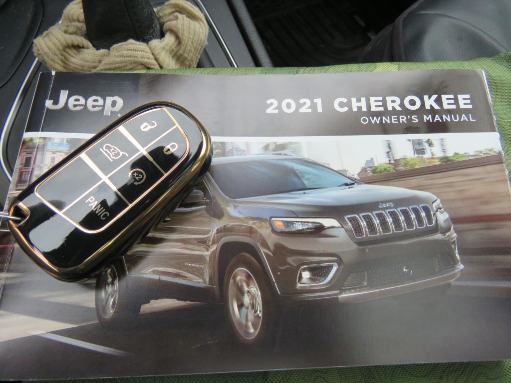 2021 Jeep Cherokee Image 13