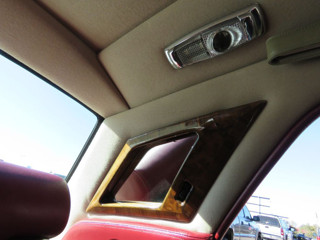 1982 Rolls-Royce Silver Spur Image 15