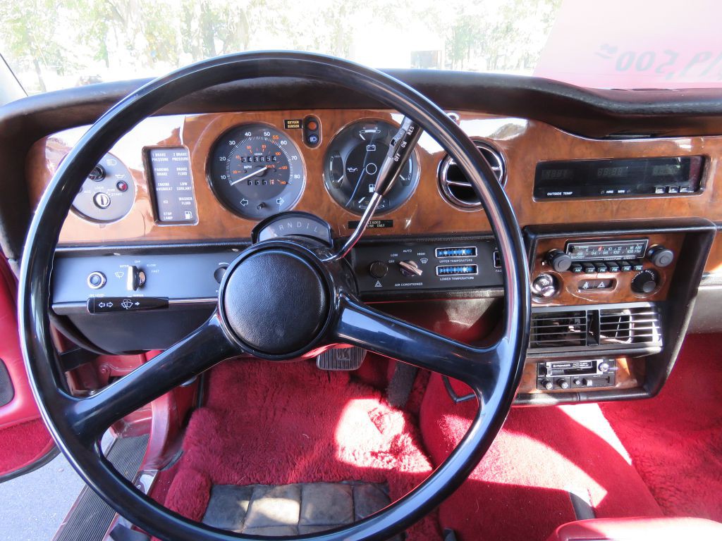 1982 Rolls-Royce Silver Spur Image 16