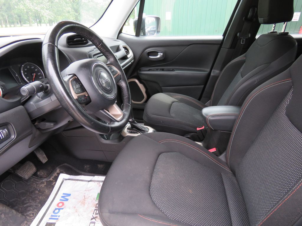 2016 Jeep Renegade Image 11