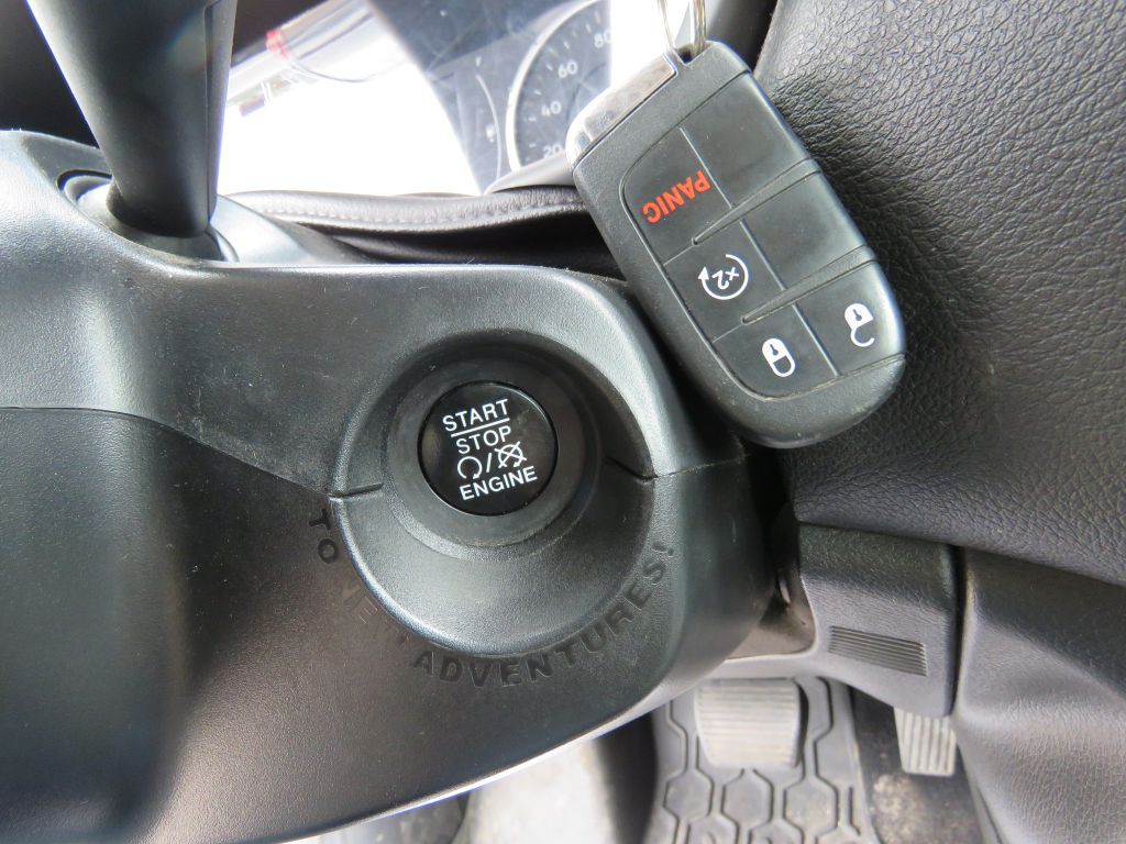 2016 Jeep Renegade Image 18