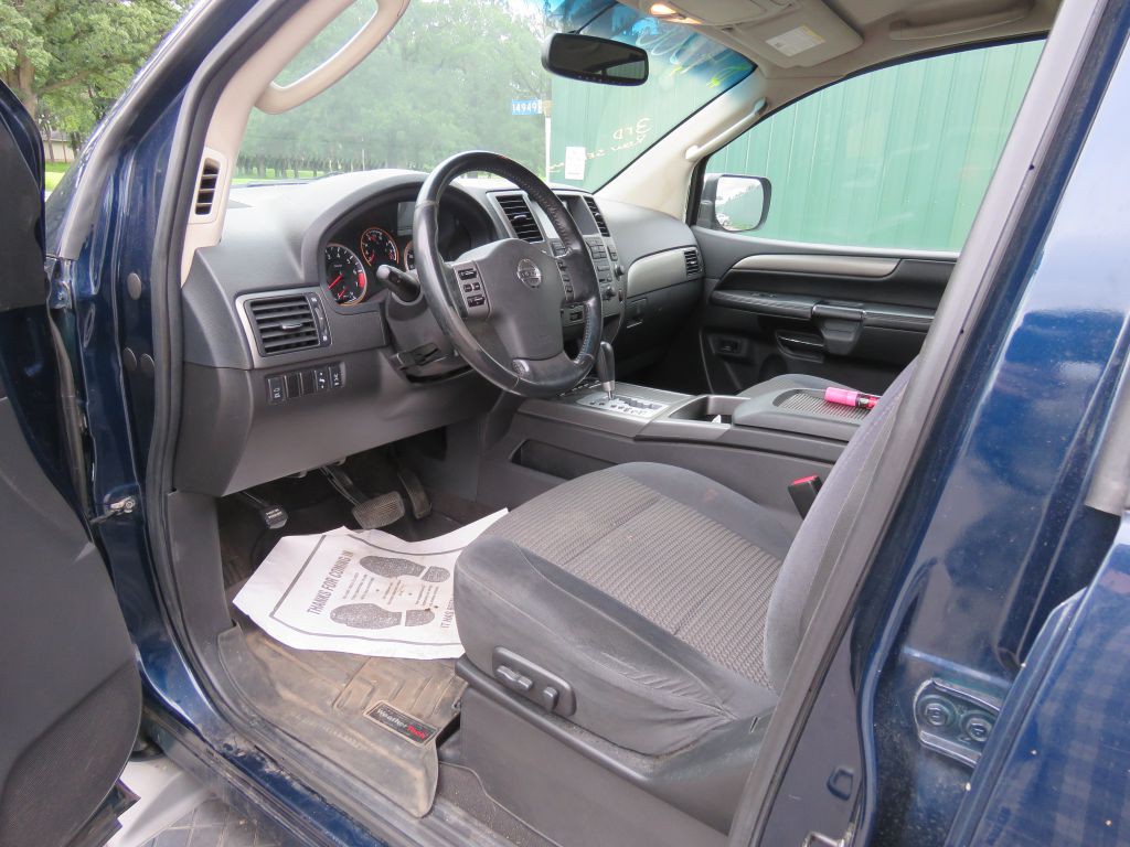 2008 Nissan Armada Image 10