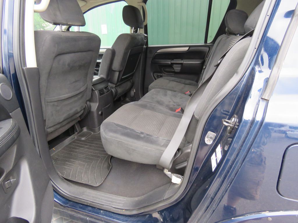 2008 Nissan Armada Image 14