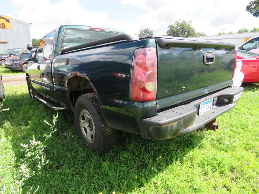 2003 Chevrolet Silverado 1500 Image 3