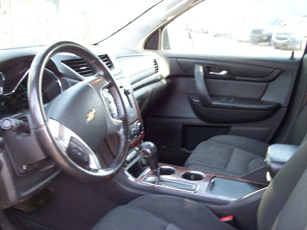 2013 Chevrolet Traverse Image 5