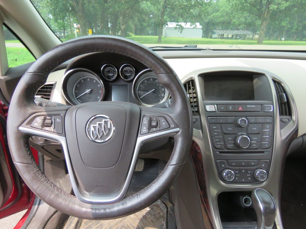 2014 Buick Verano Image 12