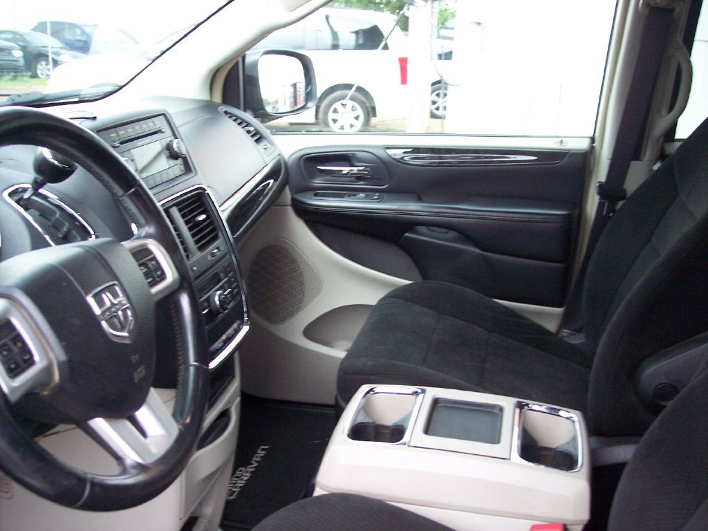 2012 Dodge Grand Caravan Image 5