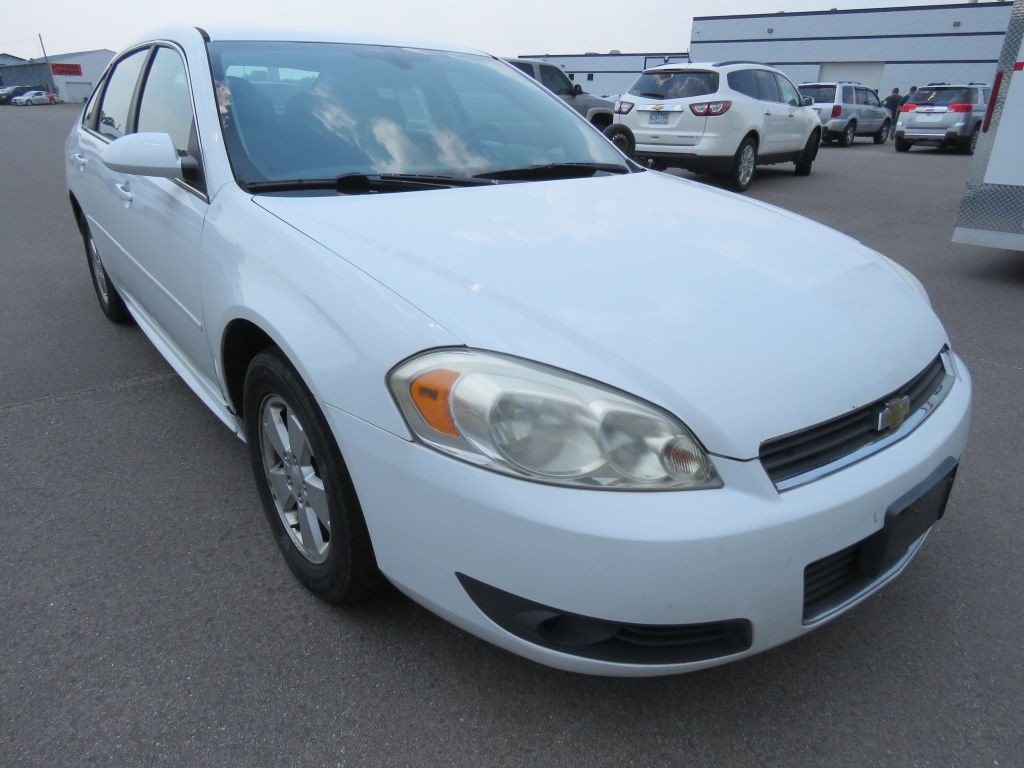 2011 Chevrolet Impala Image 4
