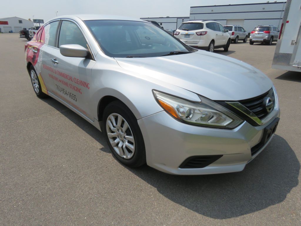 2016 Nissan Altima Image 4