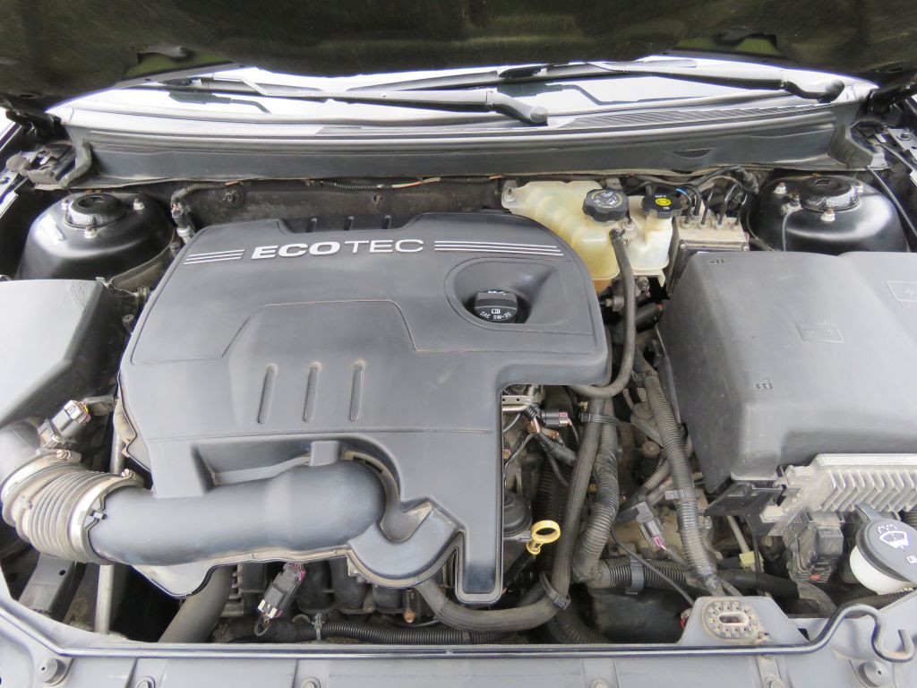 2010 Pontiac G6 Image 9