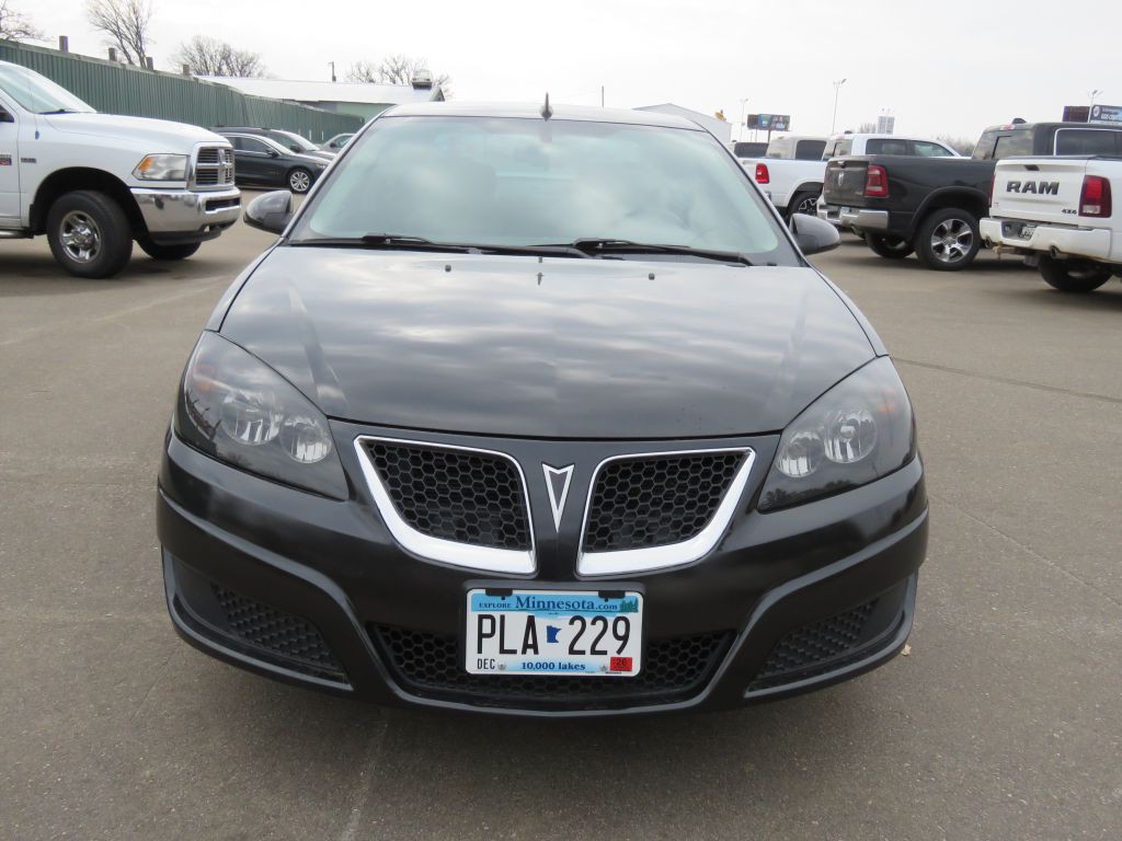 2010 Pontiac G6 Image 3