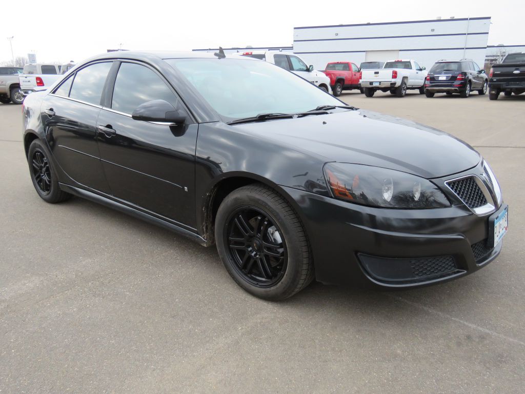 2010 Pontiac G6 Image 4