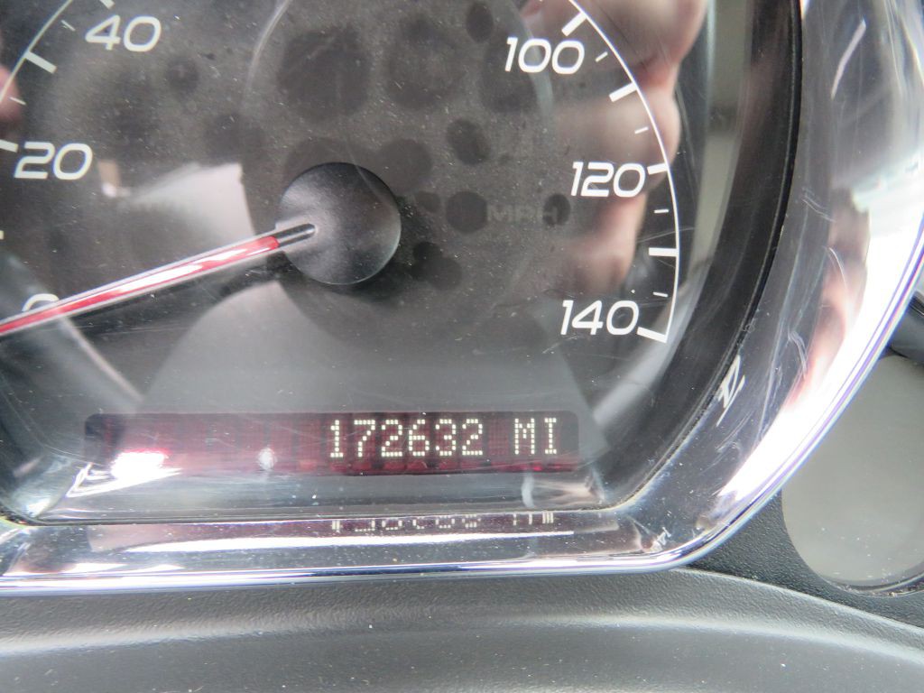 2010 Pontiac G6 Image 12