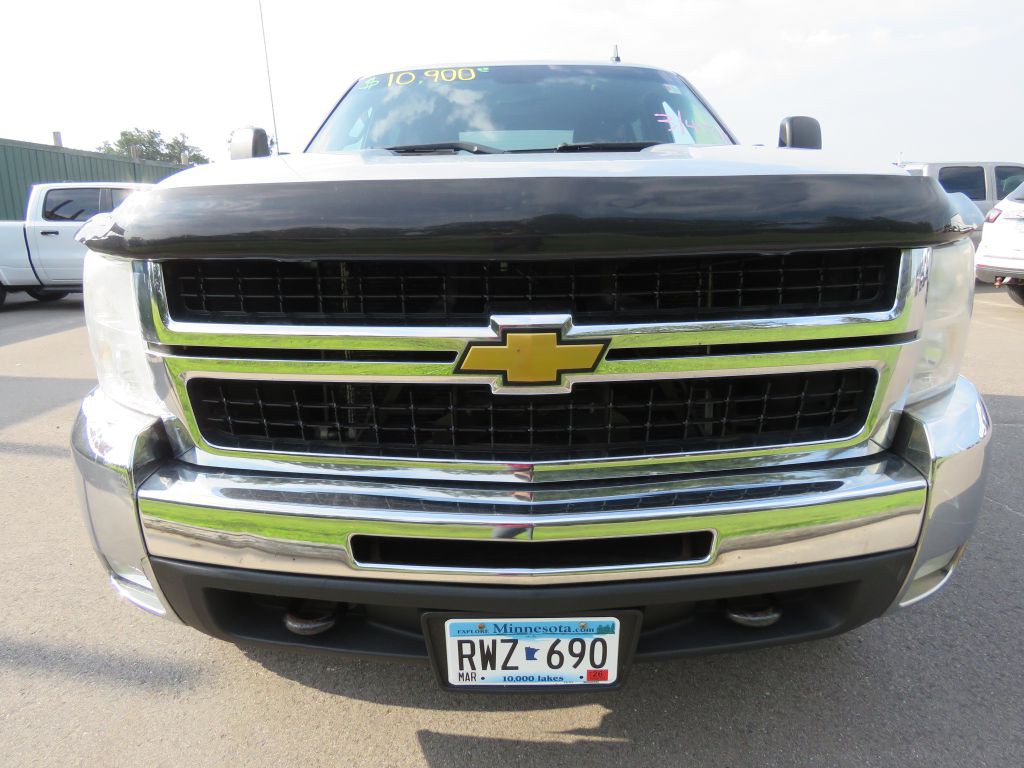 2010 Chevrolet Silverado 1500 Image 3