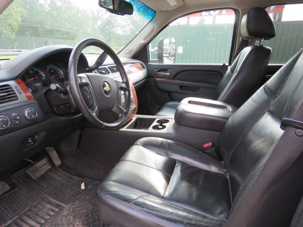 2010 Chevrolet Silverado 1500 Image 13