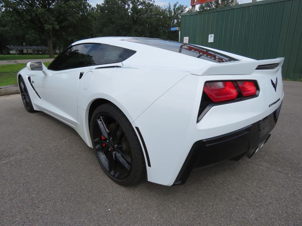2016 Chevrolet Corvette Image 8