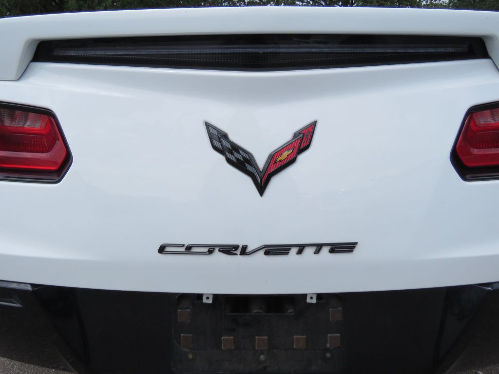2016 Chevrolet Corvette Image 9