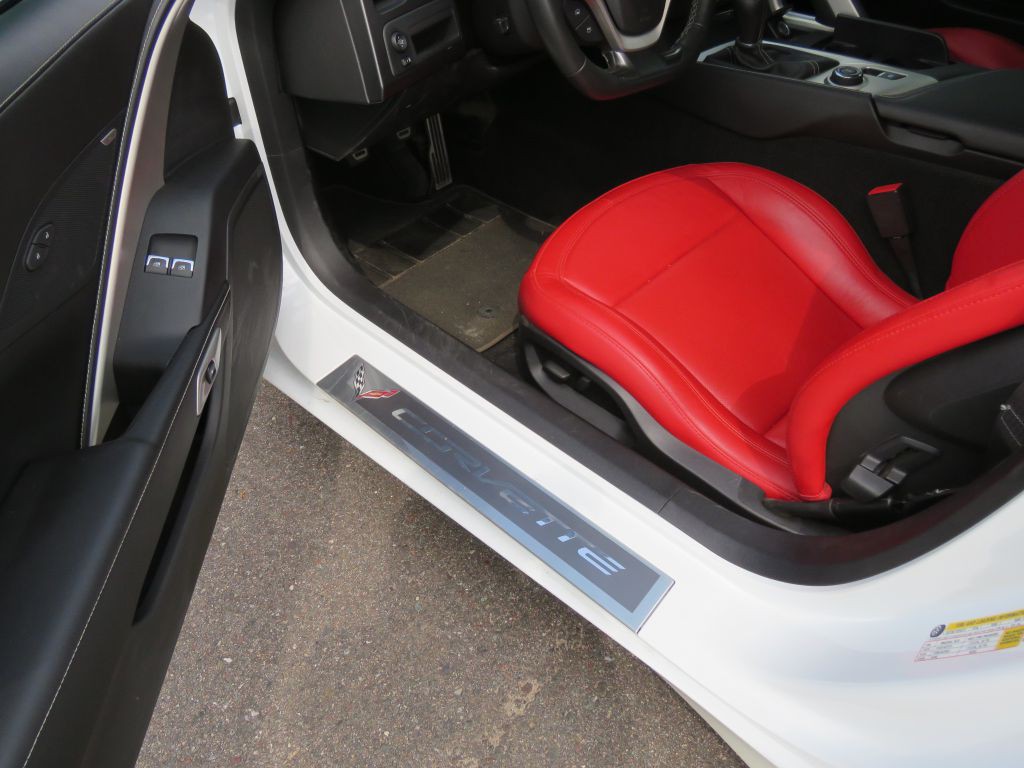 2016 Chevrolet Corvette Image 17