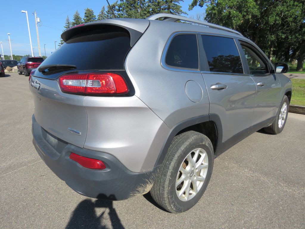 2016 Jeep Cherokee Image 6