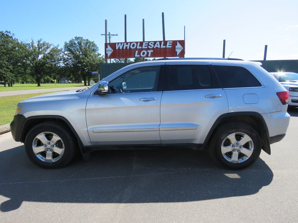 2012 Jeep Grand Cherokee Image 1