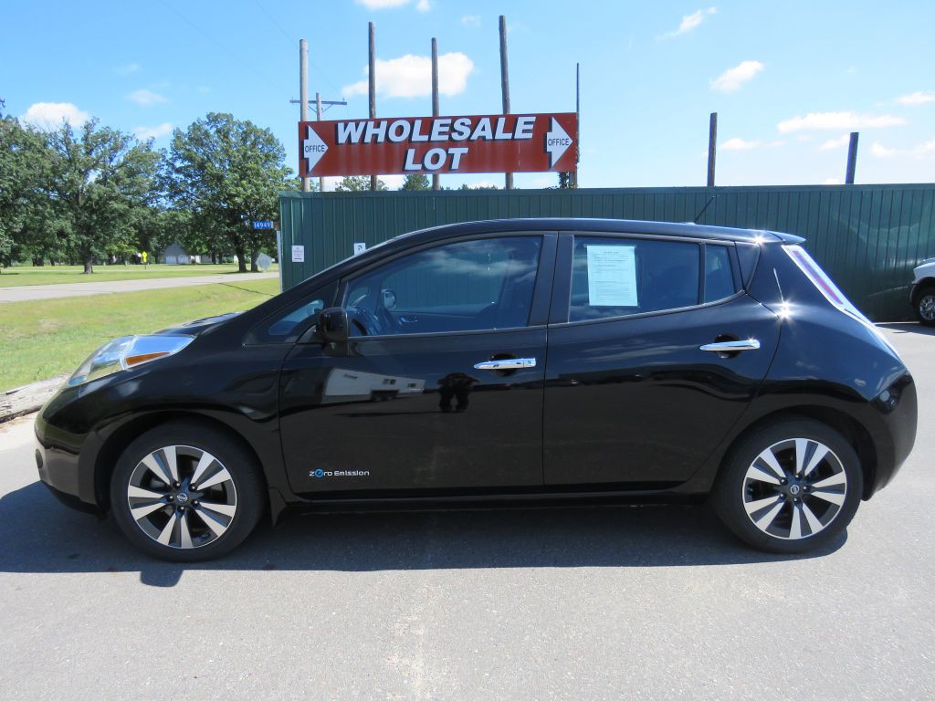 2016 Nissan Leaf Image 1