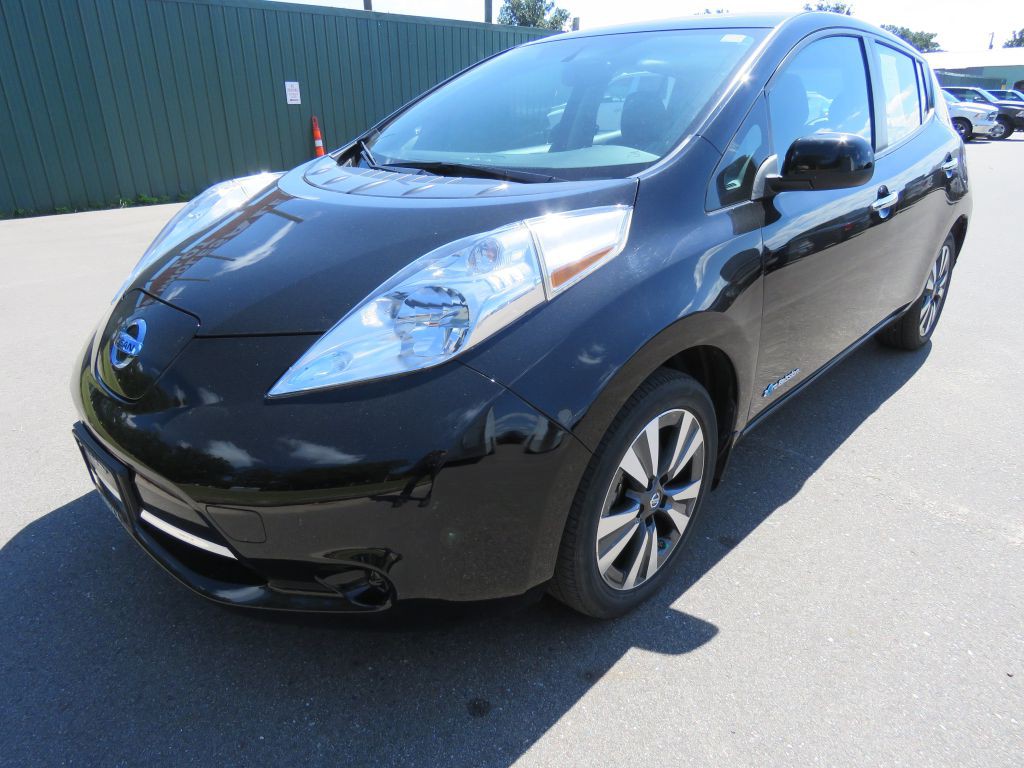 2016 Nissan Leaf Image 2