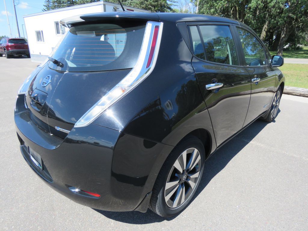 2016 Nissan Leaf Image 6