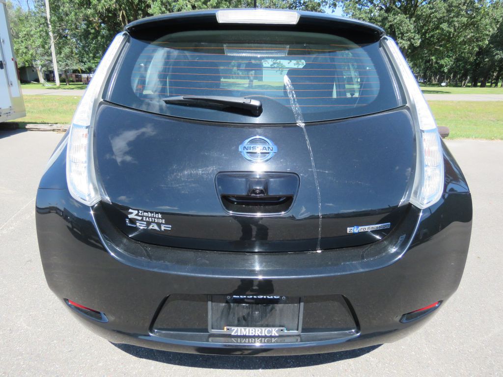 2016 Nissan Leaf Image 7