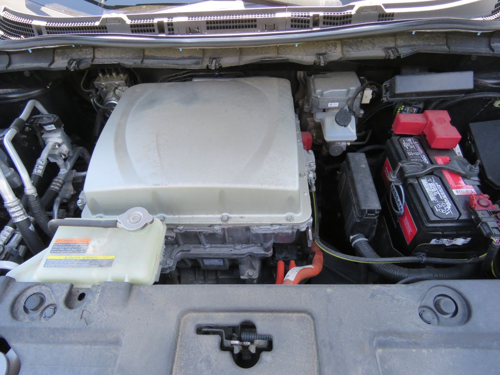 2016 Nissan Leaf Image 9