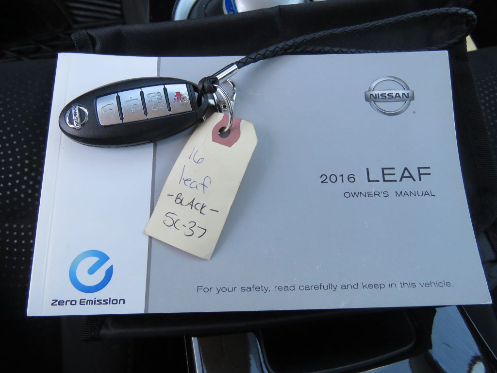 2016 Nissan Leaf Image 13