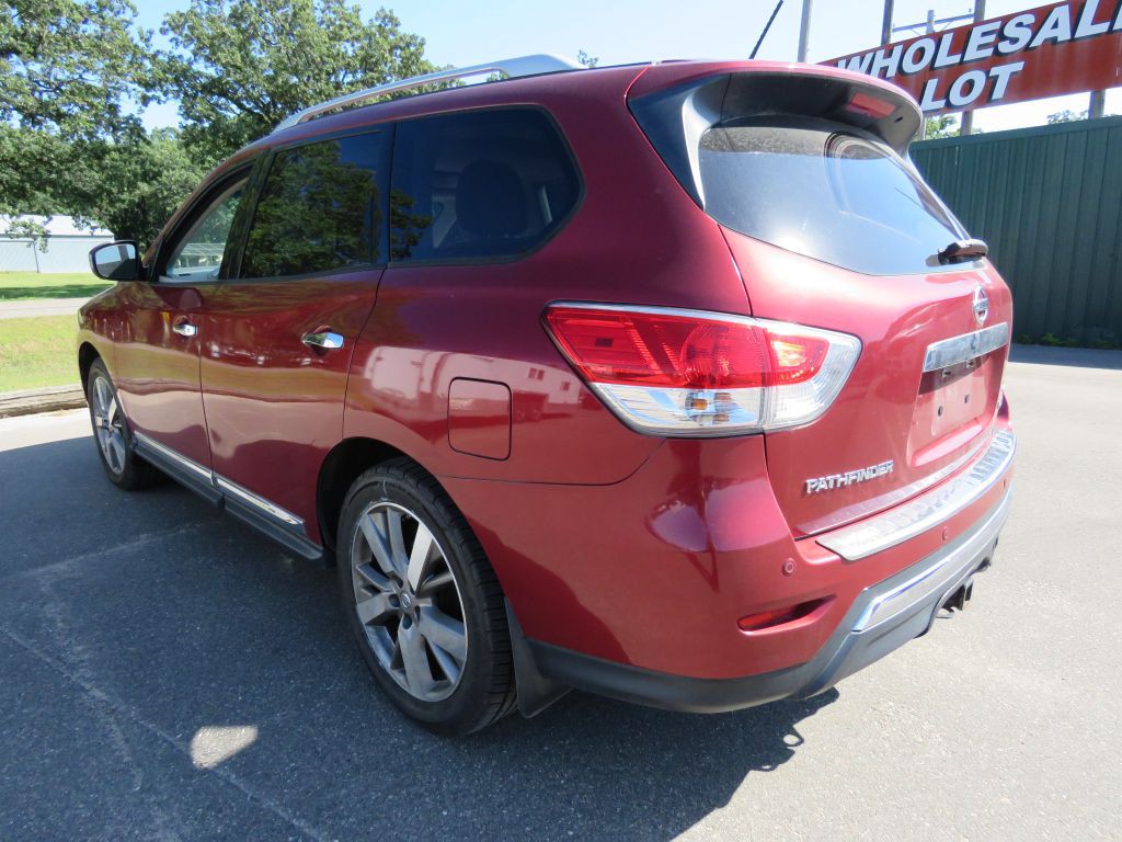 2015 Nissan Pathfinder Image 8