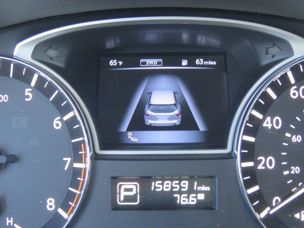 2015 Nissan Pathfinder Image 15