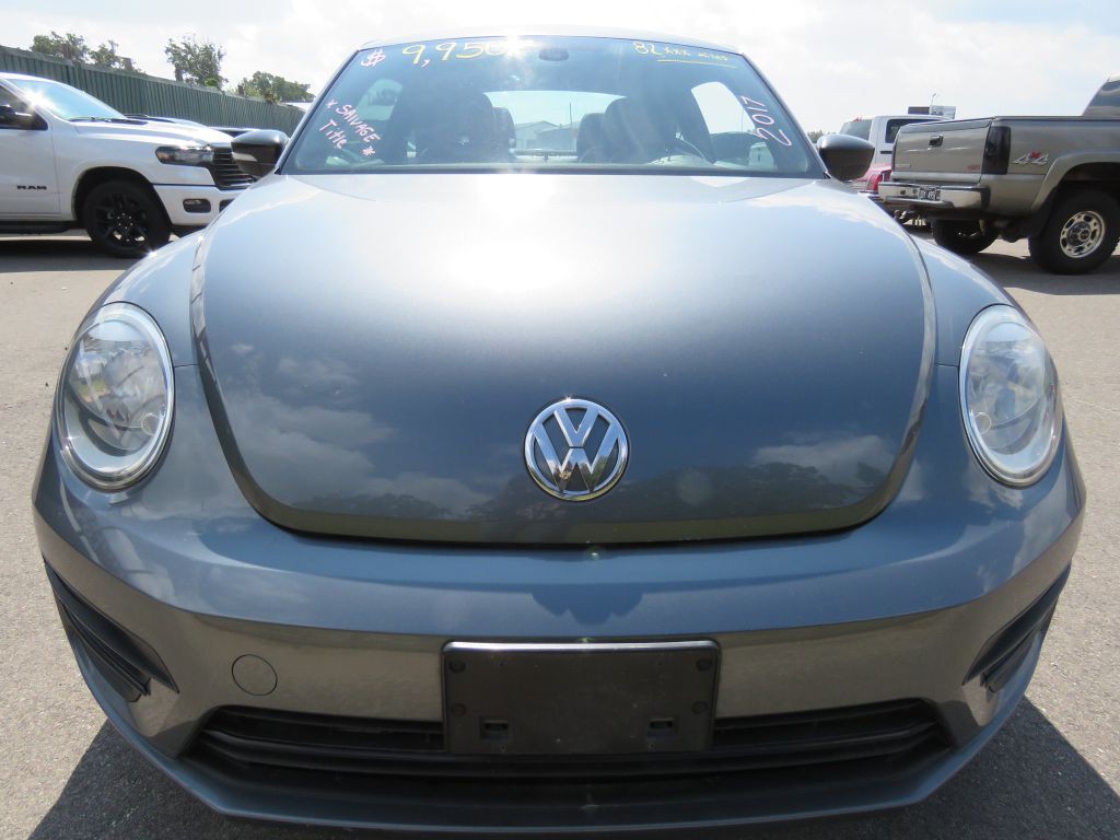 2017 Volkswagen Beetle Image 3