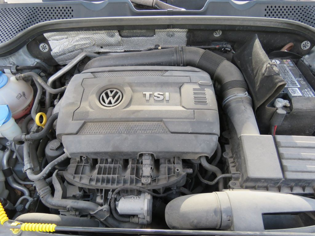 2017 Volkswagen Beetle Image 10