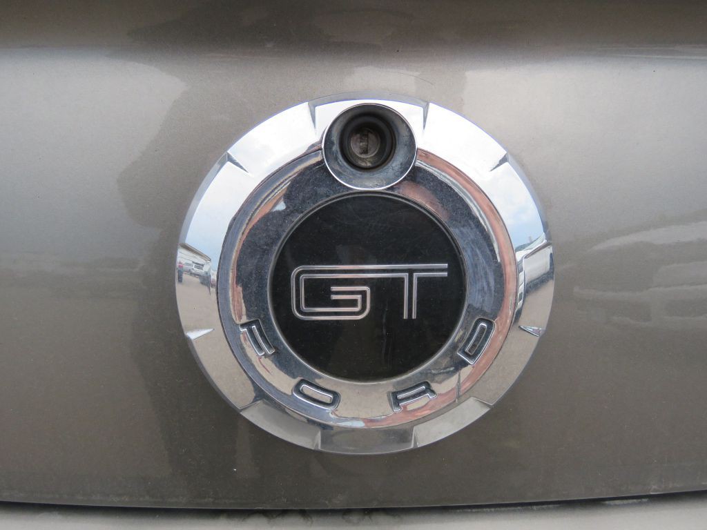 2005 Ford Mustang Image 15